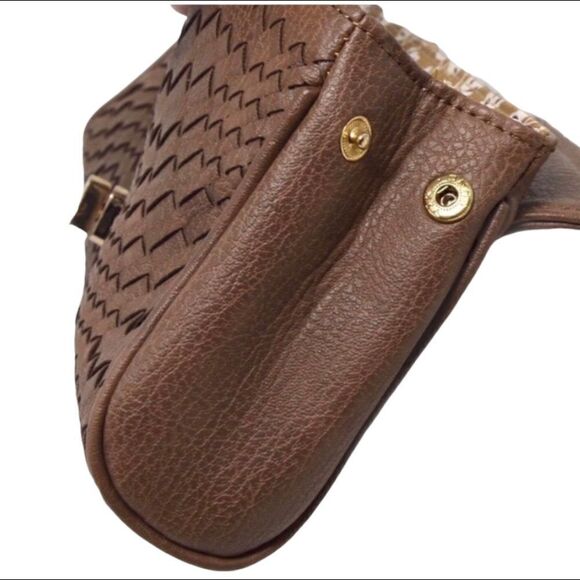 Urban Expressions neela woven Flap Clutch - Picture 4 of 7